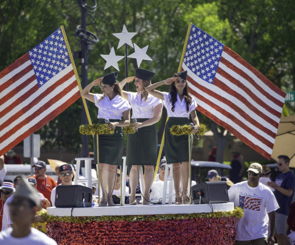 saluting_additional1 Push Floats